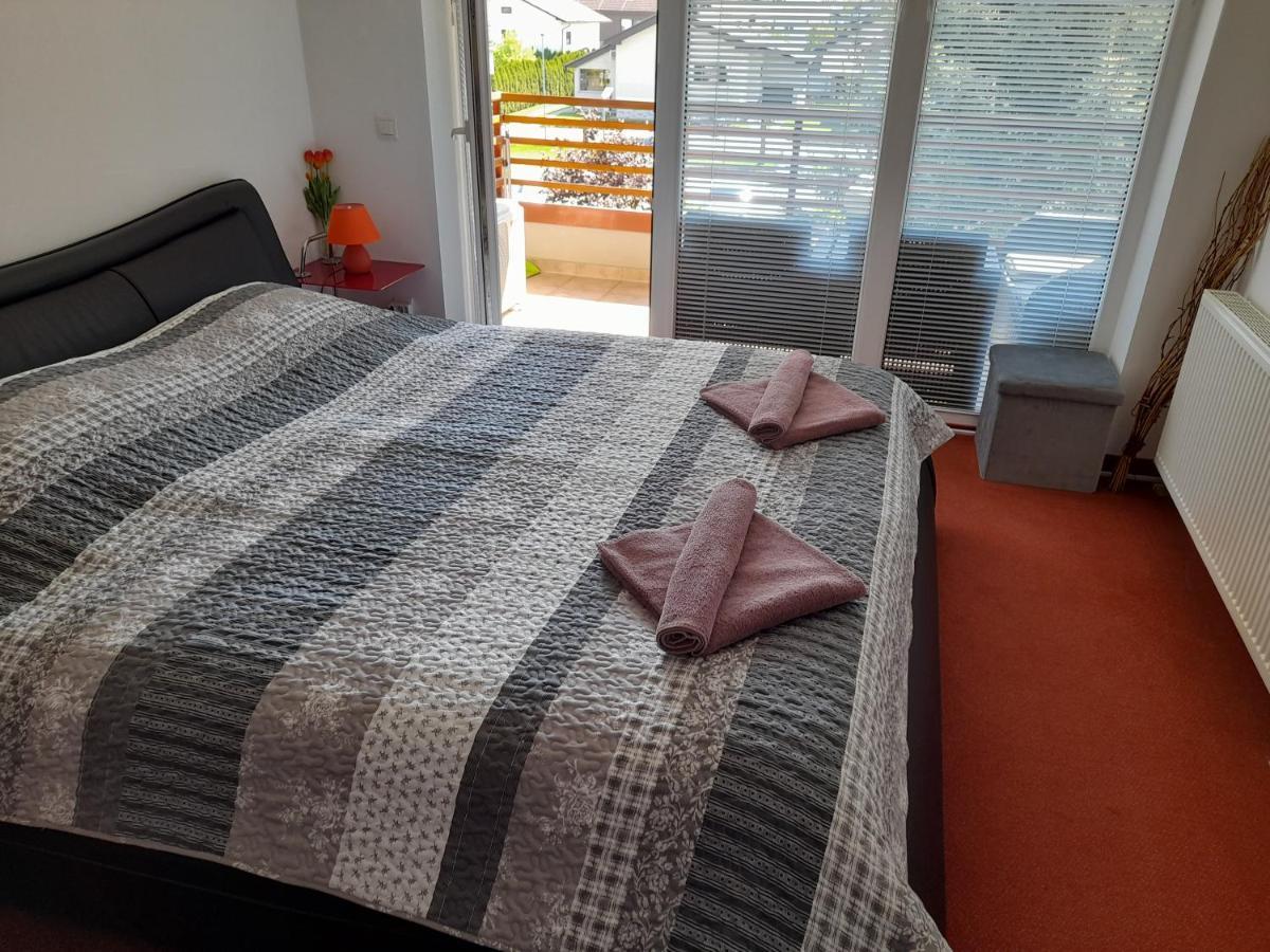 Honey Apartment Моравске-Топлице Екстериор снимка
